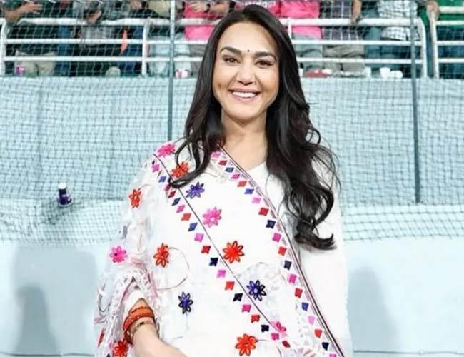 Preity G Zinta Donates Rs 1-10 Crore To Awwa For 'Operation Sindoor' In Support Of Veer Naris And Their Children'S Education! 1 Preity g zinta donates rs 1-10 crore to awwa for 'operation sindoor' in support of veer naris and their children's education!