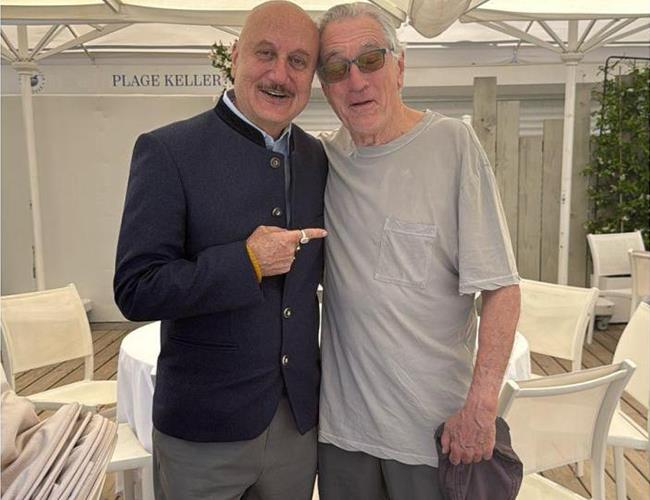 Anupam Kher Reunites With The Legendary Robert De Niro At Cannes! 1 Anupam kher reunites with the legendary robert de niro at cannes!